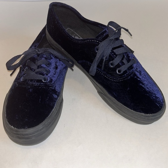 Vans Old Skool Sapphire Blue Velvet Skate Shoes Unisex Mens 5.5 Women’s 7 - Picture 2 of 10